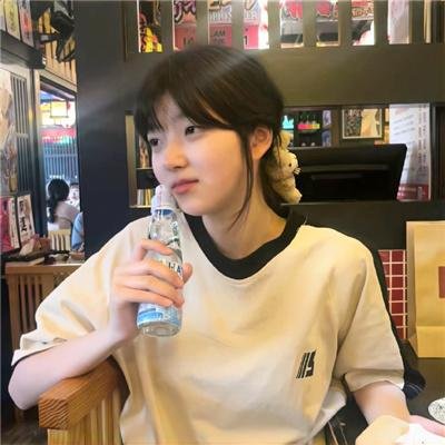 我的妈妈跳起来